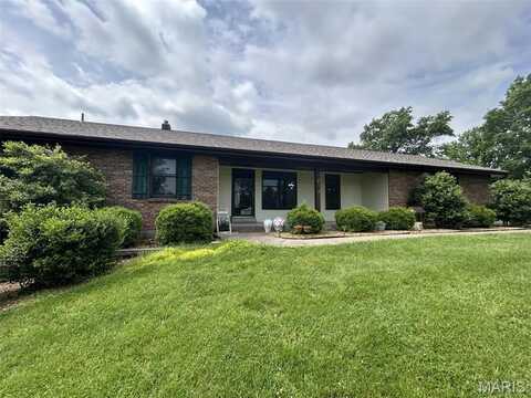 3 Brinley Lane, Villa Ridge, MO 63089