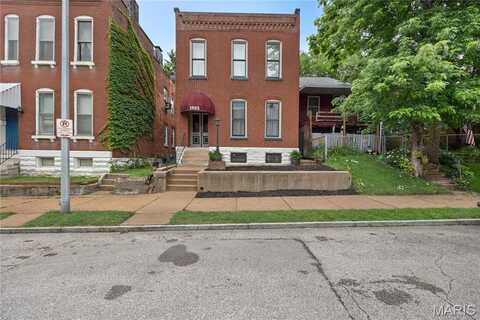 1925 Wyoming Street, Saint Louis, MO 63118