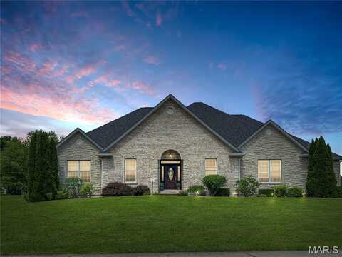495 Oak Field Court, Washington, MO 63090