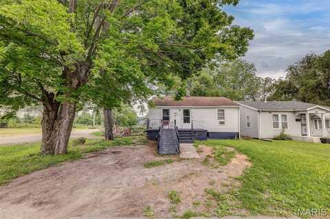 2632 MARTIN LUTHER KING, East Saint Louis, IL 62205