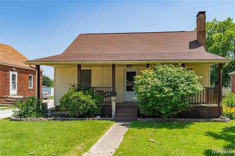 523 N 6th Street, Wood River, IL 62095