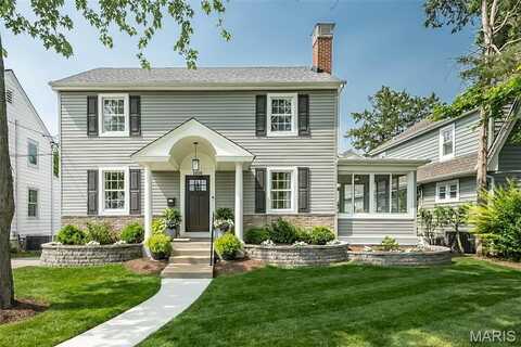 1215 W Lockwood Avenue, Glendale, MO 63122