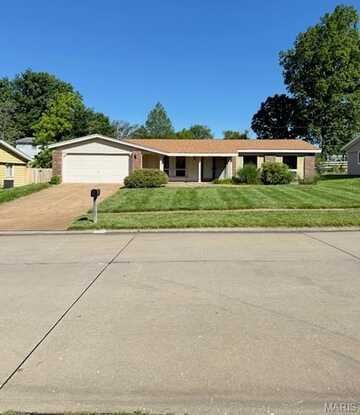 5011 Tealby Lane, Saint Louis, MO 63128