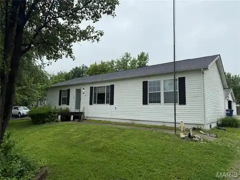 44 Viola Drive, Wright City, MO 63390