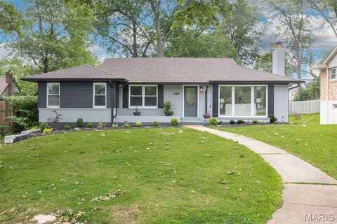8712 W Kingsbury Avenue, Saint Louis, MO 63124