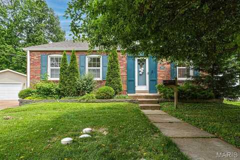 5858 Kingwood Drive, Saint Louis, MO 63123