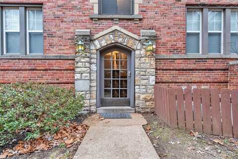 7557 Buckingham, Saint Louis, MO 63105
