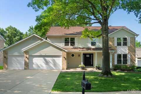 1305 Montevale Court, Fenton, MO 63026