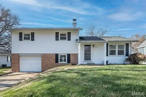 405 N MOORE Street, Waterloo, IL 62298