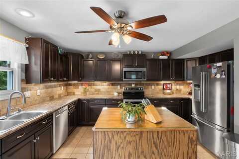 8 White Pine Court, Union, MO 63084
