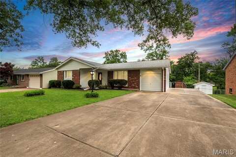 1968 Centurion Drive, Fenton, MO 63026