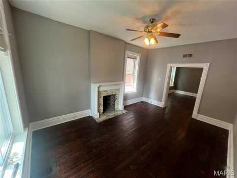 3137 Chippewa Street, Saint Louis, MO 63118