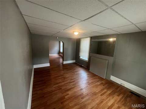 3135 Chippewa Street, Saint Louis, MO 63118
