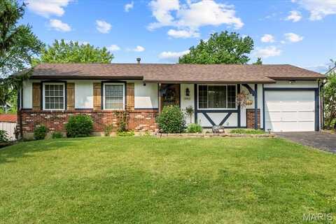 2851 Quenley Street, Saint Charles, MO 63301