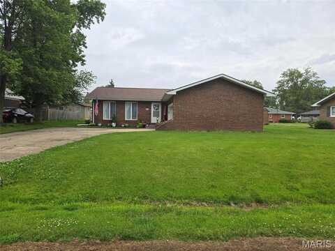 1051 Saint Clair Street, Carlyle, IL 62231
