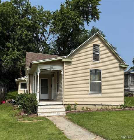 801 Grand Avenue, Hannibal, MO 63401