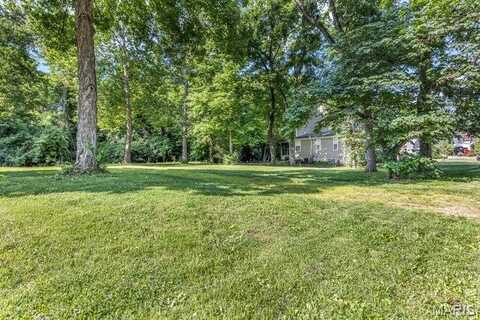 426 W Kirkham Avenue, Webster Groves, MO 63119