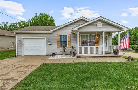 310 S Harry Junior Street, Desloge, MO 63601