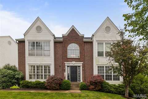 1323 Crossings, Ballwin, MO 63021