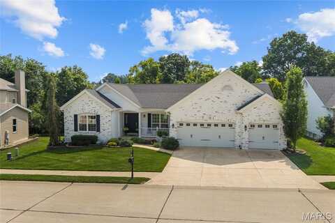 1136 New Ballwin Oaks Drive, Ballwin, MO 63021