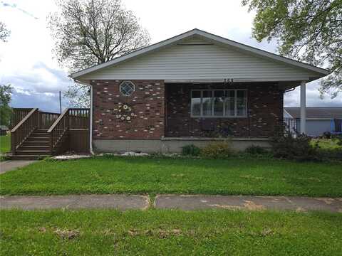 560 W 4th Street, Beckemeyer, IL 62219