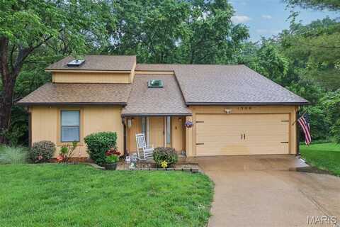 1208 Brookstone Lane, Lake Saint Louis, MO 63367