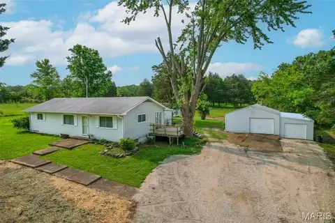 22039 Chestnut Ridge Road, Farmington, MO 63640