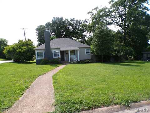 202 N Grand Avenue, De Soto, MO 63020