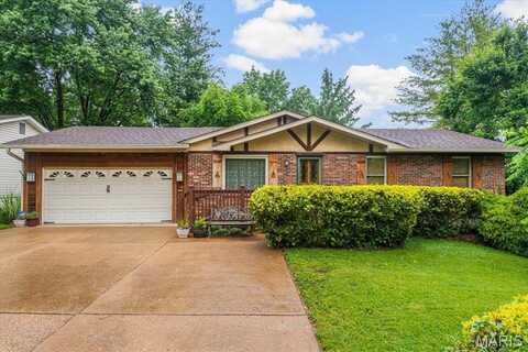 1242 Larkin Williams Road, Fenton, MO 63026