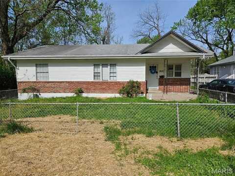 3643 Elsa Avenue, Saint Ann, MO 63074