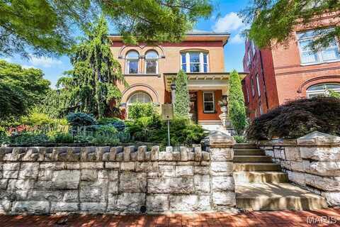 1833 S 8th, Saint Louis, MO 63104