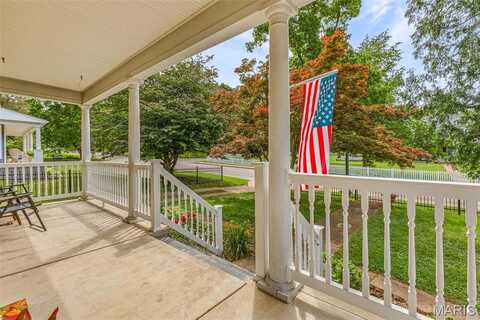 805 W Columbia Street, Farmington, MO 63640
