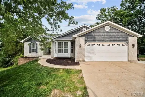 7226 Ivon Ho Drive, Hillsboro, MO 63050