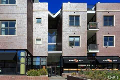 6451 Clayton, Saint Louis, MO 63117