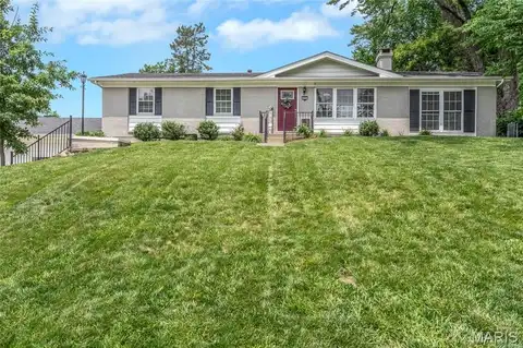 4004 West Drive, Saint Peters, MO 63376