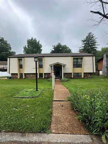 305 Berkshire Dr Drive, Belleville, IL 62223