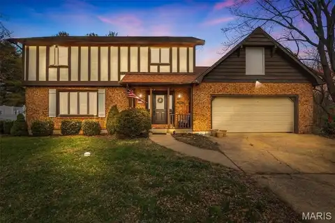 438 Shenandoah Drive, Farmington, MO 63640