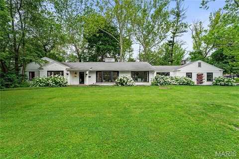 1 E Sherwood Drive, Overland, MO 63114