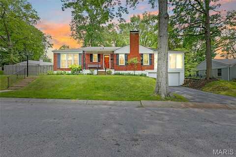928 Golf Course Drive, Saint Louis, MO 63132