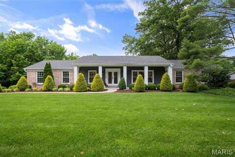 447 Marford Drive, Creve Coeur, MO 63141