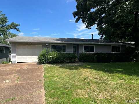 745 Montego Drive, Crestwood, MO 63126
