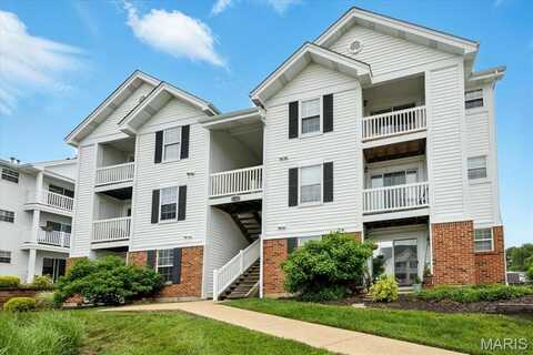 16535 Victoria Crossing Drive, Wildwood, MO 63040