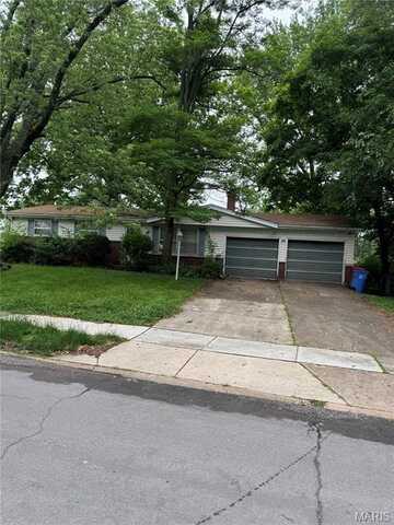 1580 Queens Drive, Florissant, MO 63031
