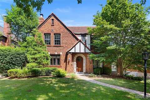 46 Broadview Drive, Clayton, MO 63105