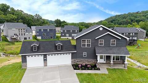 685 Fox Creek Drive, Fenton, MO 63026