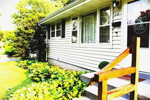 16 Regina Court, Florissant, MO 63031