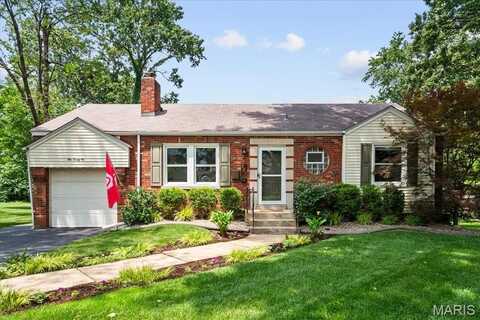521 Willoughby Place, Webster Groves, MO 63119