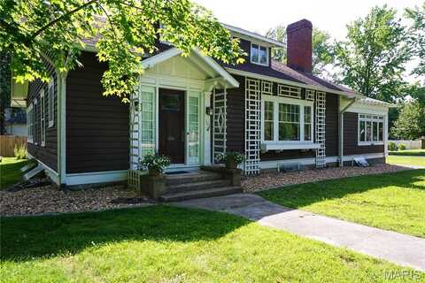 301 S Meramec Street, Saint James, MO 65559