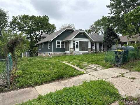 2247 E 69th Ter, Kansas City, MO 64132