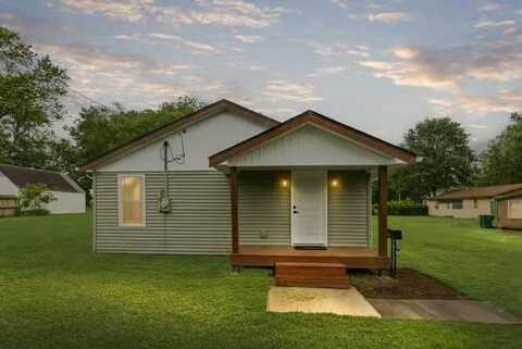 121 Douglas Street, O'Fallon, IL 62269